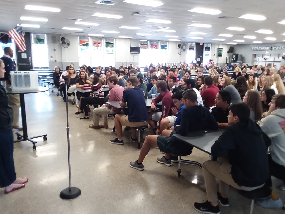 ib_rhs's tweet photo. #CLASSOF2018 IB Diploma Ceremony. Congrats guys; you've earned it! https://t.co/SoZthpYpLo