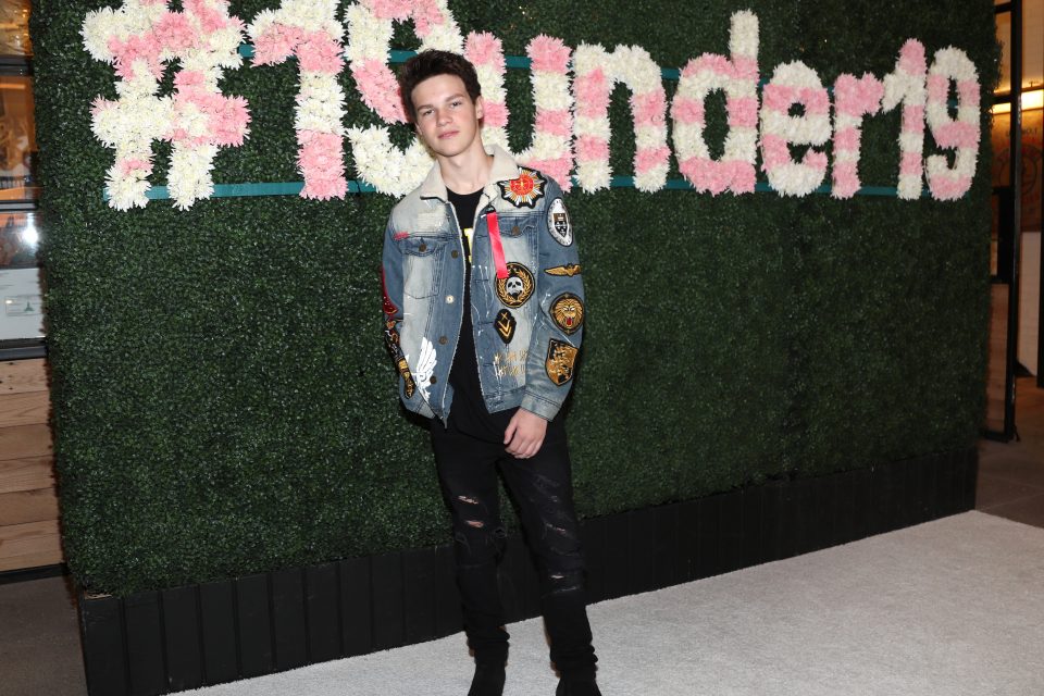 Ever wonder what your favorite stars' holiday memories are? Well, thanks to <a href="/HaydenSummerall/">Hayden Summerall</a> and <a href="/brookebutlerTW/">Brooke Butler</a> now we know! bit.ly/2RajggZ