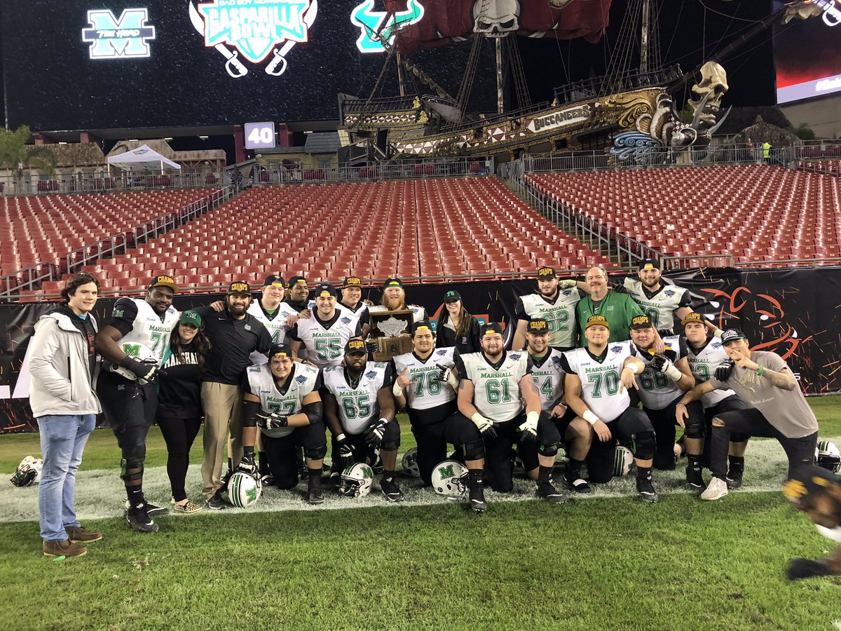 Bowl Victory! <a href="/GasparillaBowl/">Union Home Mortgage Gasparilla Bowl</a>  thank you to these guys for making it a fun night! #BadBoyMowersGasparillaBowl