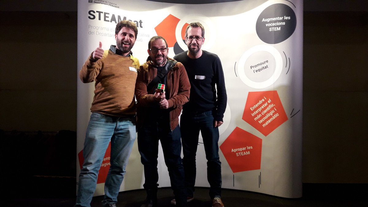 paufolchsax's tweet photo. Dimecres vam anar a la 1a #comunitatSTEAMcat part de l'equip #impulSTEAM de l'@INS_Pla_Marcell , @alexsalleras,@GaAlbesa, @FranCreixell Molt bon inici de viatge amb el vaixell #STEAMcat !!...desitgem un viatge ple d'aventures i aprenentages! https://t.co/L10lh1sidH