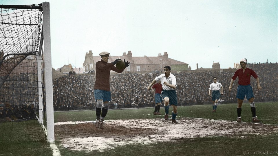 FOTOS HISTORICAS O CHULAS  DE FUTBOL - Página 4 Du9PYriWkAA0fKI