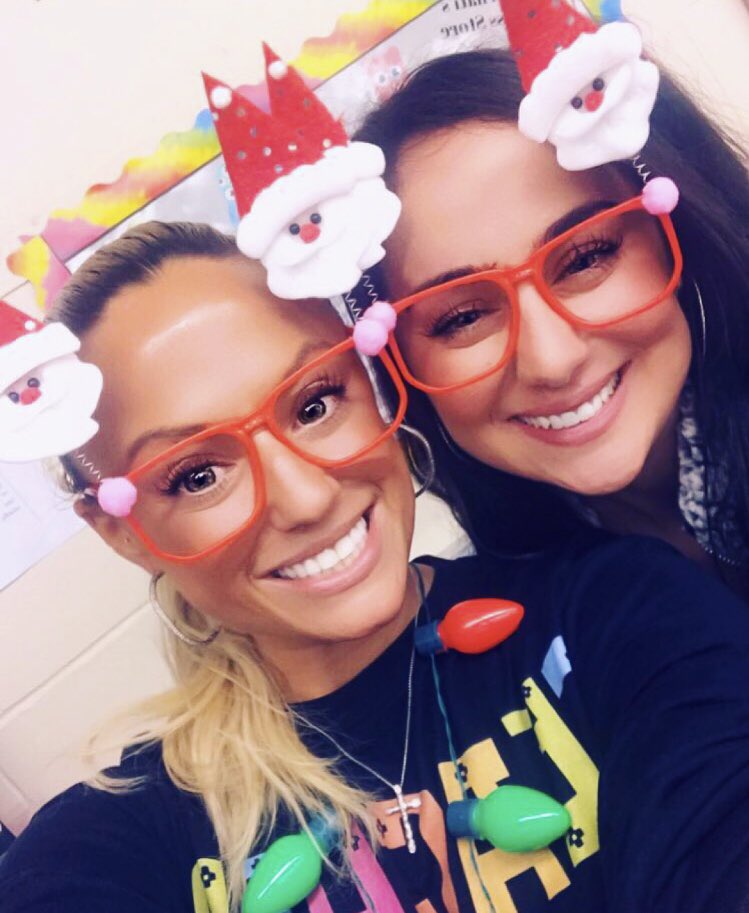 MsScarnati's tweet photo. Holiday PJ Day is my favorite! We had such a great day today! These 3rd graders want to wish everyone a happy holidays and safe new year! #SeeYouIn2019 #ThirdGradeGoals @CatenaColts ❄️❄️❄️❄️❄️ https://t.co/Od7X2Qn85Y