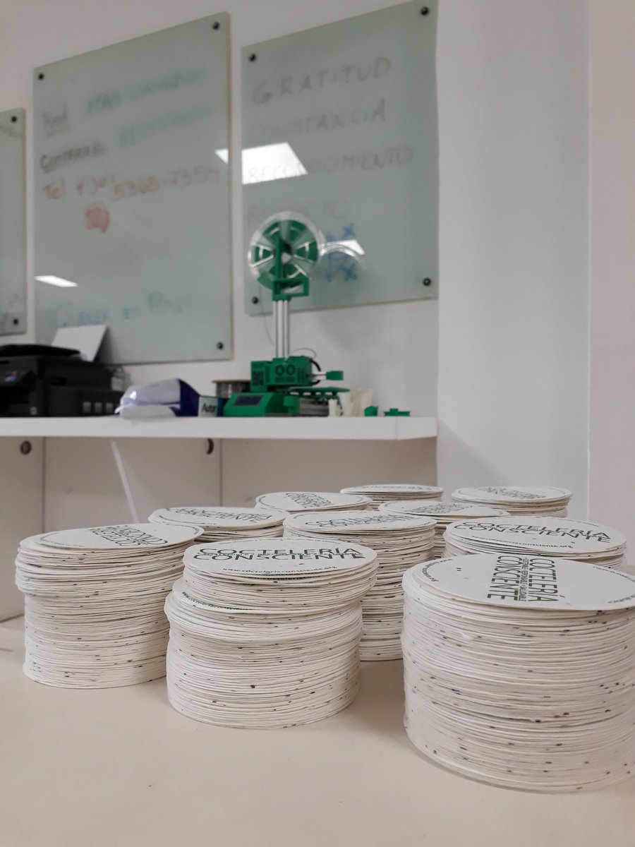 Cuando te reciben para una reunión así 💗 Conociendo los headquarters de <a href="/BeberConsciente/">CocteleriaConsciente</a>  y #masoxigeno con quienes estamos articulando actividades y campañas con el <a href="/mapadebarmaids/">Mapadebarmaids</a> para este 2019 con la sustentabilidad como eje transversal (humana y ambiental)
#grancierre2018