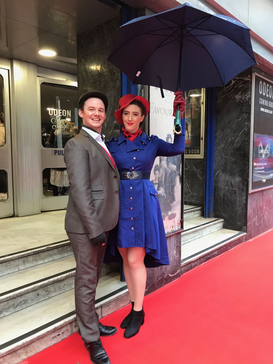 intparagon's tweet image. We're celebrating #Christmas with a #practicallyperfect private viewing of #marypoppinsreturns @ODEONCinemas in #coventgarden. #festivefriday #wecancelebrate #Supercalifragilisticexpialidocious