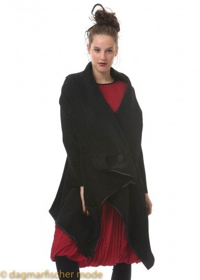 FashionQueeny's tweet photo. Jacke Pong Smoke black by ARREY #arrey #enow #arreyenow #avantgarde #feminin #berlin #germany #fashion #style #stylish #styles #outfit #shopping #beautiful #freshfashion #designer #dagmarfischermode #online #shop #mode #moda #modeherz #christmas #xmas… https://t.co/Vc88oBju3u https://t.co/7x0ES1TuOQ