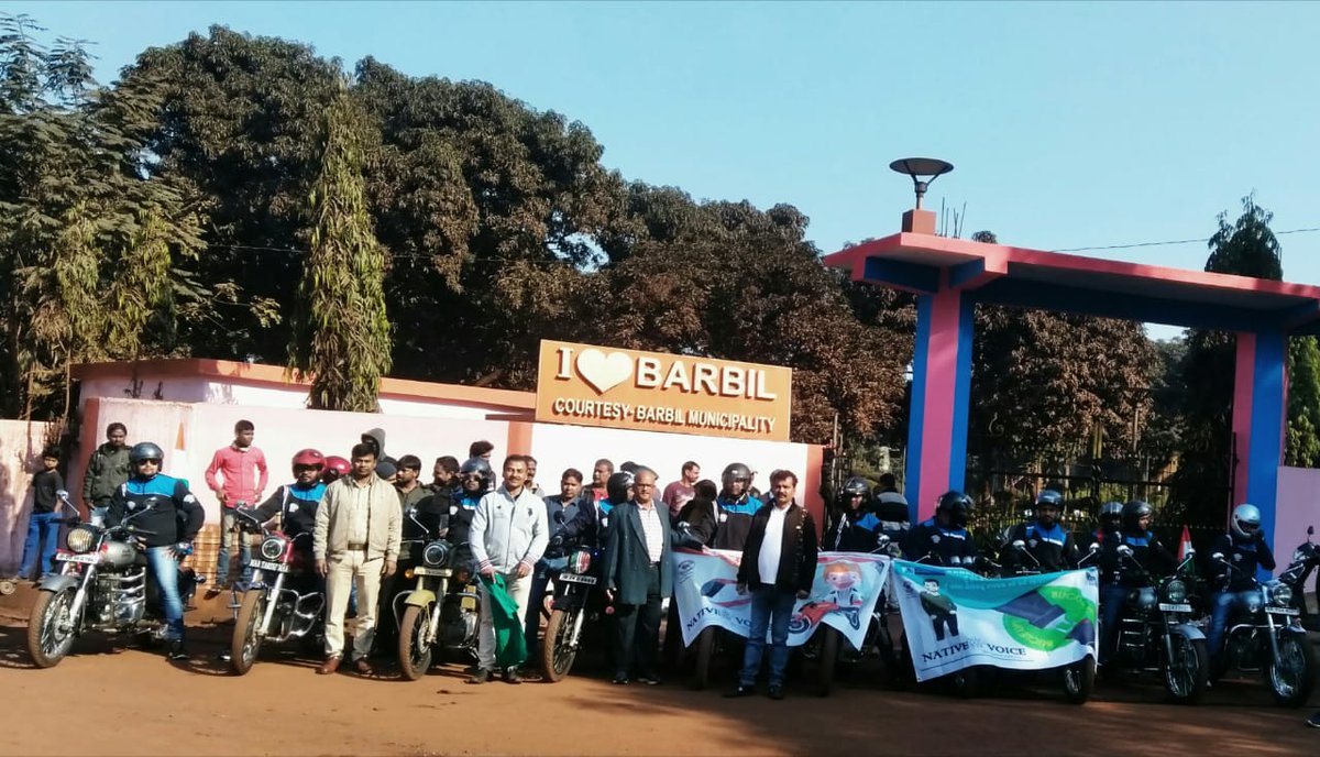 nv_odisha's tweet image. @nv_odisha #NativeVoice took initiative #RoadSafety #RoadSafetyTips with #BarbilRoyalRider ahead of #RoadTo2019 #wintersolstice #ChristmasEve #NewYear2019 #NewYearsDay #NewYearsDay #newyearresolutions #NewYearNewMe #holidaytravel #holidays #HolidaysAreComing #Odisha @CMO_Odisha