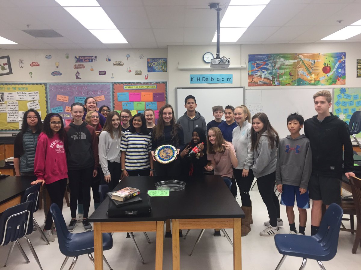 MissBunyard's tweet image. CMS will definitely miss you Jadyn!  Good luck at your new school! #CMS8BlueScience