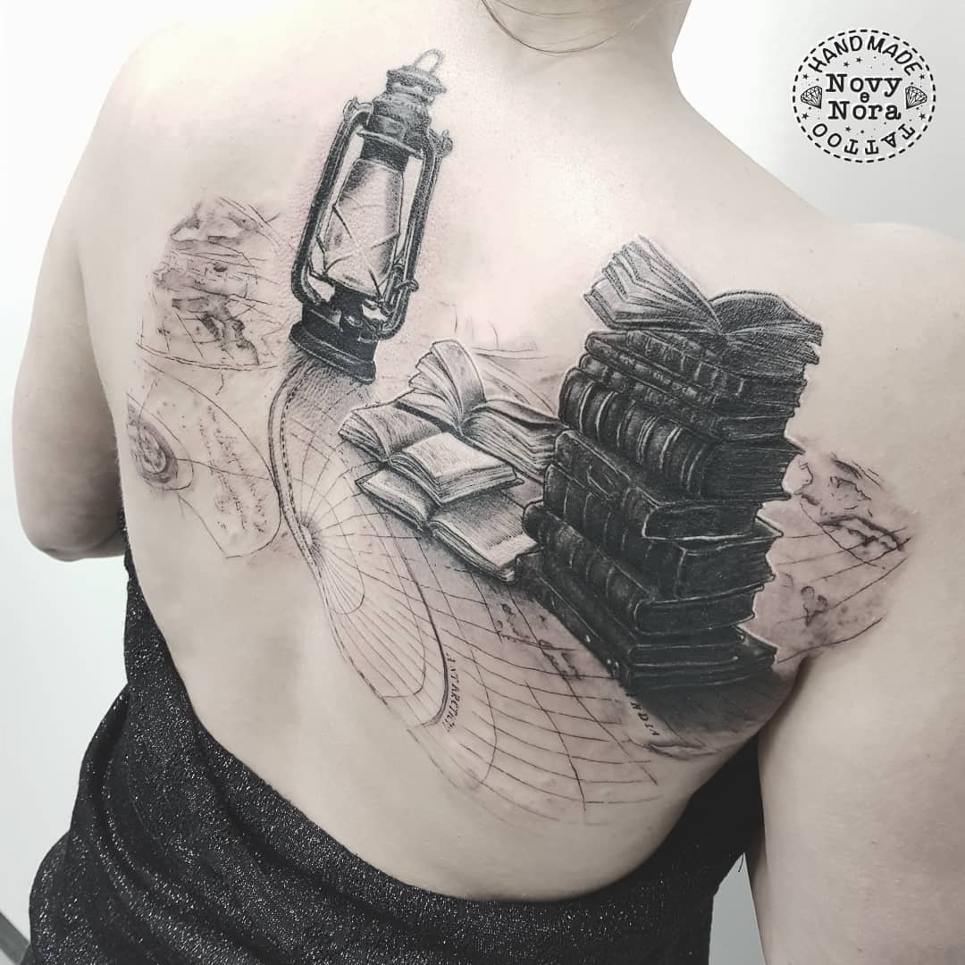 Ancient Books #oldmap #ancient #lantern #lanterntattoo #ancientbooks  #antichilibri #lanterna #inkedgirl #coveruptattoo #coverup #beforeandafter  #primaedopo #realistic #realistictattoo #realtattoo #libri  #handmadetattoostudio #tattooedgirl #carpi ..., image size:1080x1080