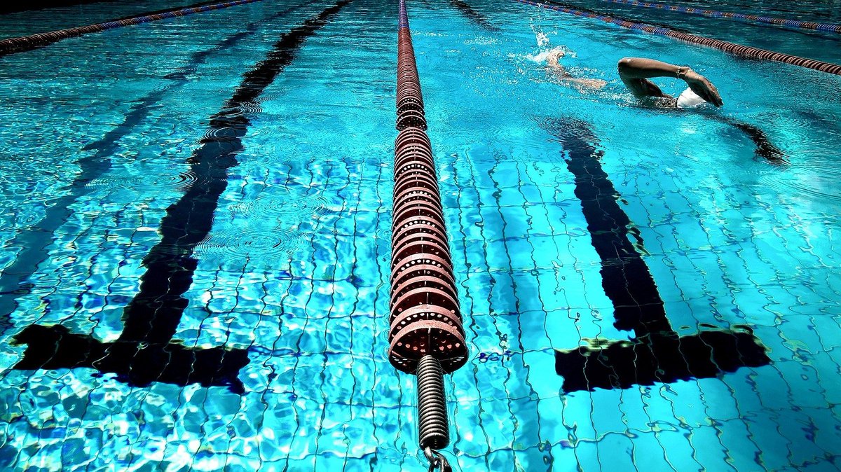 Have access to a pool during the holidays? Try these 7 swim sets! buff.ly/2UDJRC4 #swimming #triathlon #triathlete #swim