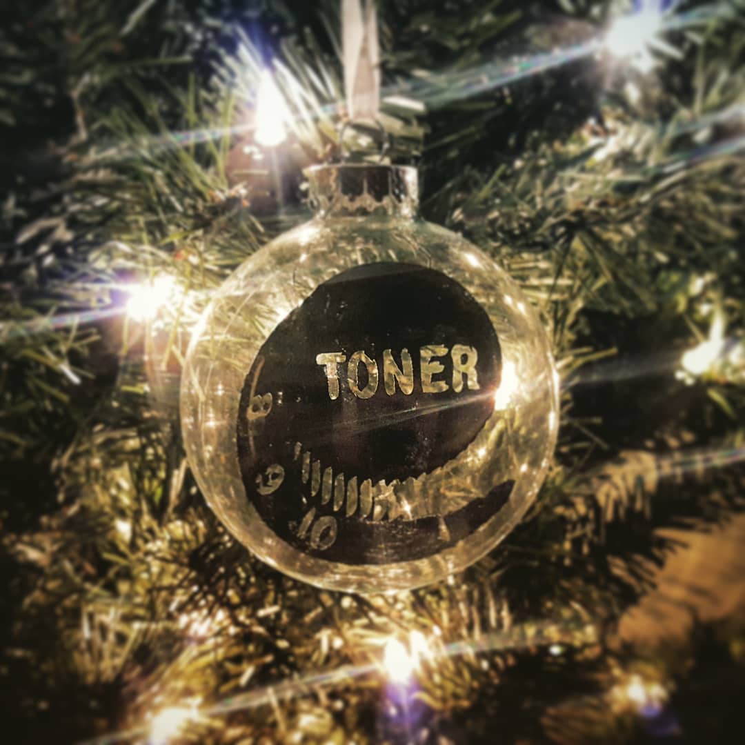 TonerBand's tweet photo. Merry Christmas and Happy New Year from Toner https://t.co/8MgHnDEiBM