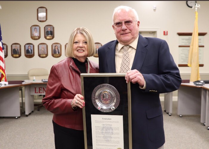 JimShinske's tweet photo. Proud of this guy! Ted Shinske @Sultansotherbro and his 21 years of selfless and impactful service on @LRHSD BoE. #leaveitbetterthanyoufoundit   #humble #wisdom #ted https://t.co/WnDnldfOcL
