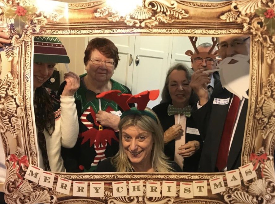 HeatonTogether's tweet photo. #mpm18 wow Heaton & Markland Hill, what a lovely afternoon.. thank you so much for turning out.... hopefully you met some new faces from your neighbourhood xx It was so lovely to meet you all, hope we see you again soon xx Have a lovely Christmas 🎄#moreincommon #gettogether https://t.co/1P4Lme7lVc