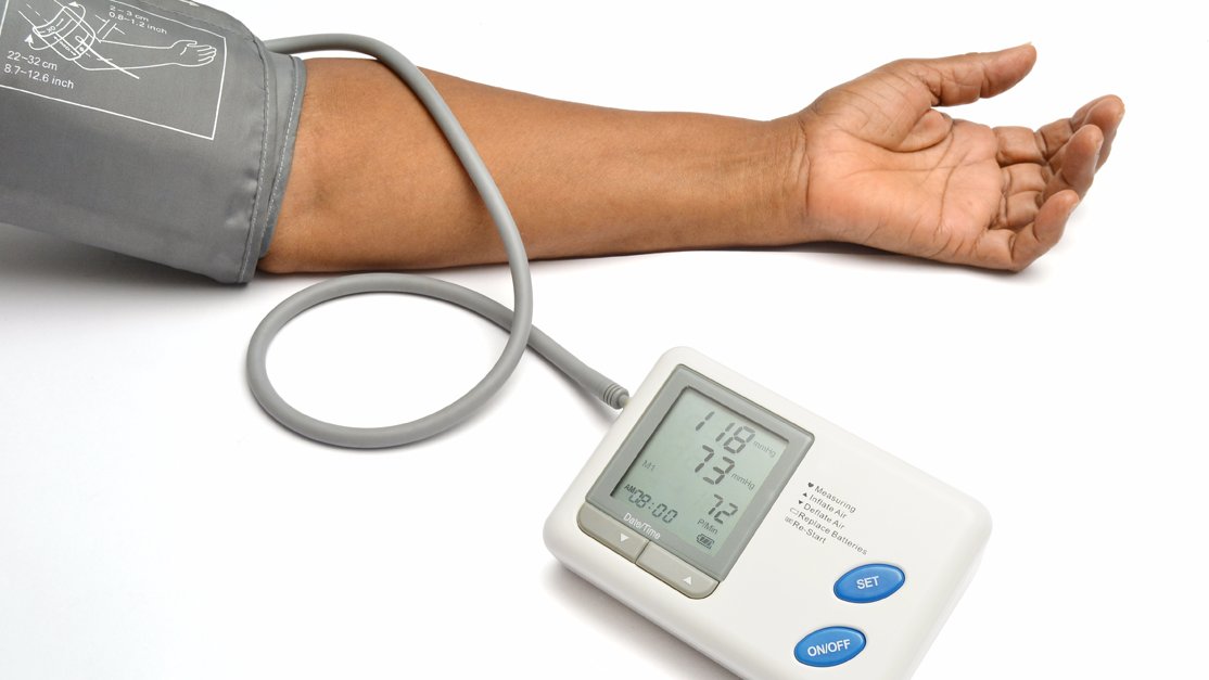 Even slightly elevated #bloodpressure (#BP) in #earlyadulthood was a clinically meaningful risk factor for #heartattack, #stroke, and other #cardiovascularevents later in life, according to two research groups. Read more: qoo.ly/u88v6