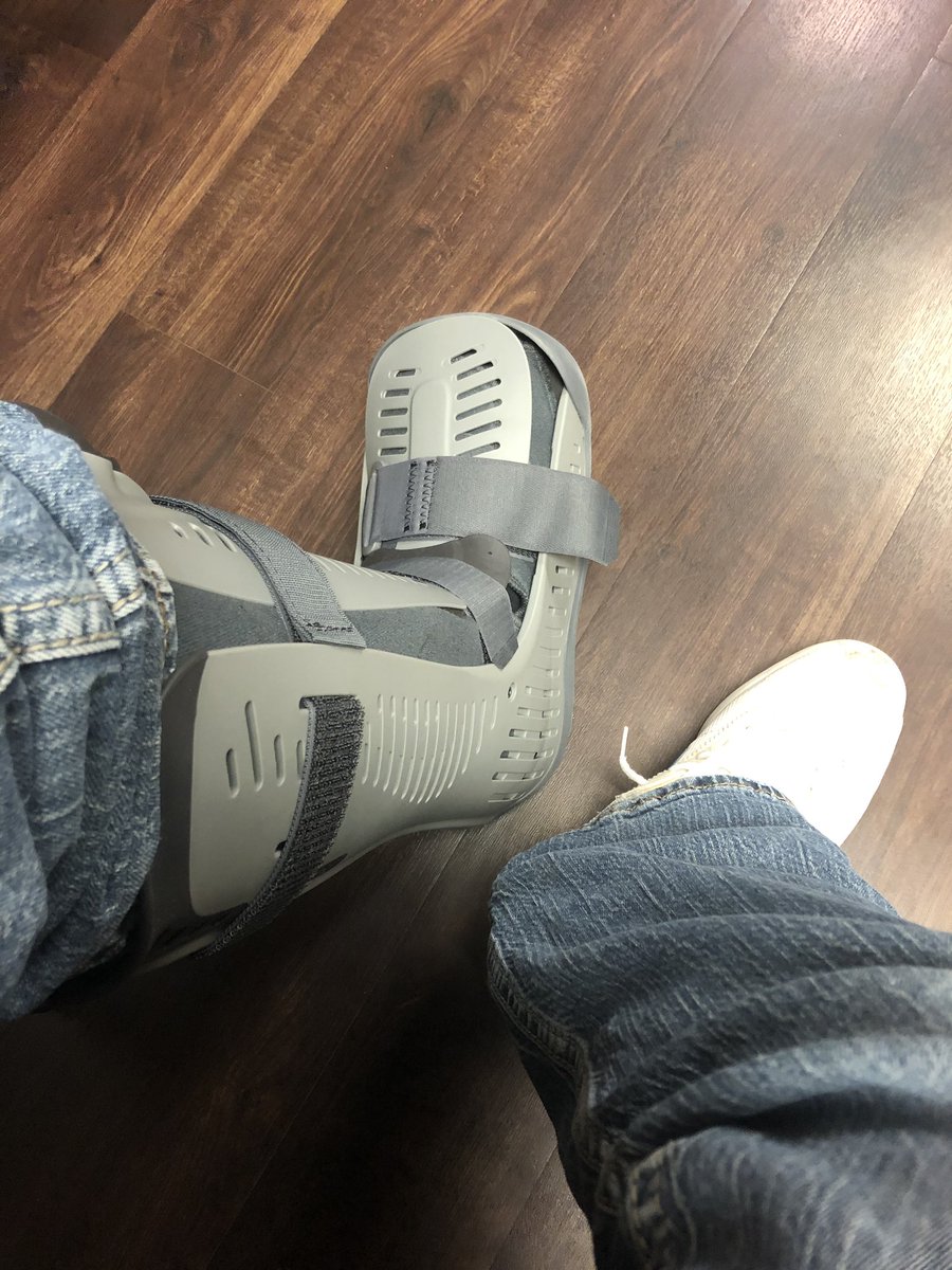cade_hardin's tweet image. I’m a Virgo... and I fractured my fibula... RT for Goodluck🤯