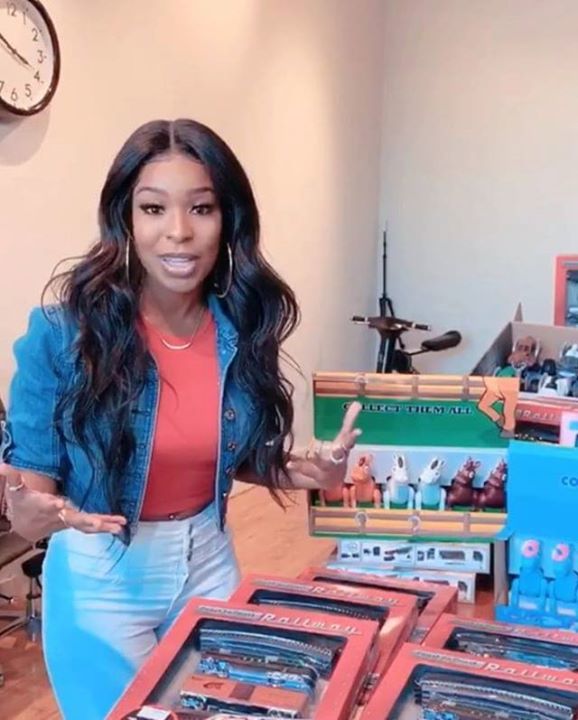 PorschaColeman's tweet photo. You did it, we did it!!! We successfully raised over $1000 for new toys for @childrensla! 🧸🎁 Swipe 👈🏽👈🏽 I could not have done it without you guys help and for sure not without the help of my new favorite marketplace, @shopnowtofund!!!! SNTF went out and purchased all the toy… https://t.co/qlSpcFZv62