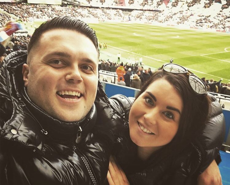 Thoughts are with Reis’s friends and family during this tough time. 

@ExWHUemployee @davewalkersdcc <a href="/davidgold/">David Gold</a> <a href="/Baz1980WHU/">Baz Cox ⚒</a>  28 year old Hammer Reis sadly lost his life on Wednesday night. Short notice but an applauded send off for such a great lad tomorrow?