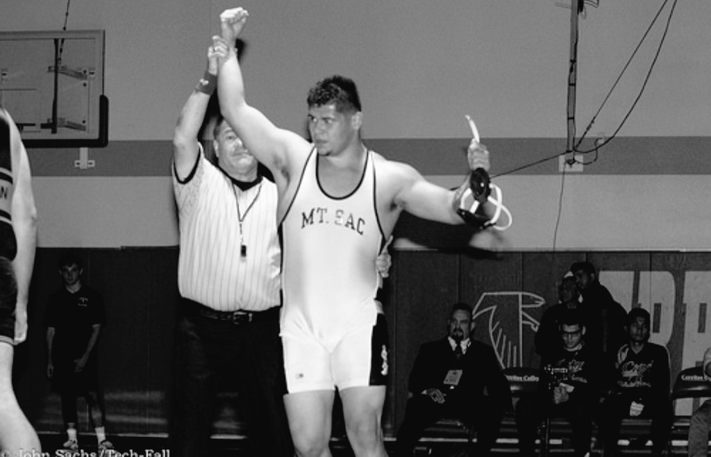 _monster63's tweet photo. I might wrestle for Mt SAC but best believe this state title is for the 805! @vcscolleges https://t.co/GPbbR9mS7r