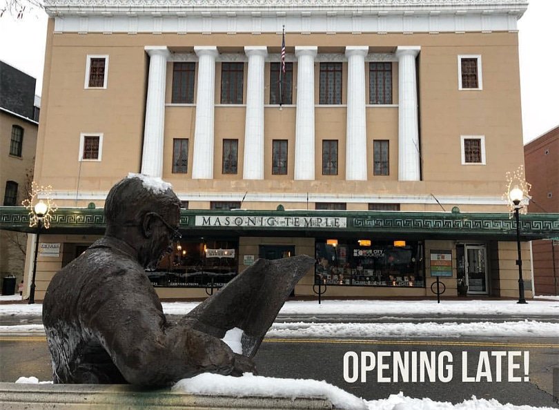 The roads downtown may be clear, but they’re freezing quickly! We will be opening an hour late Monday, at 8am, to ensure our baristas’ and customers’ safety. Come warm up with us after that!