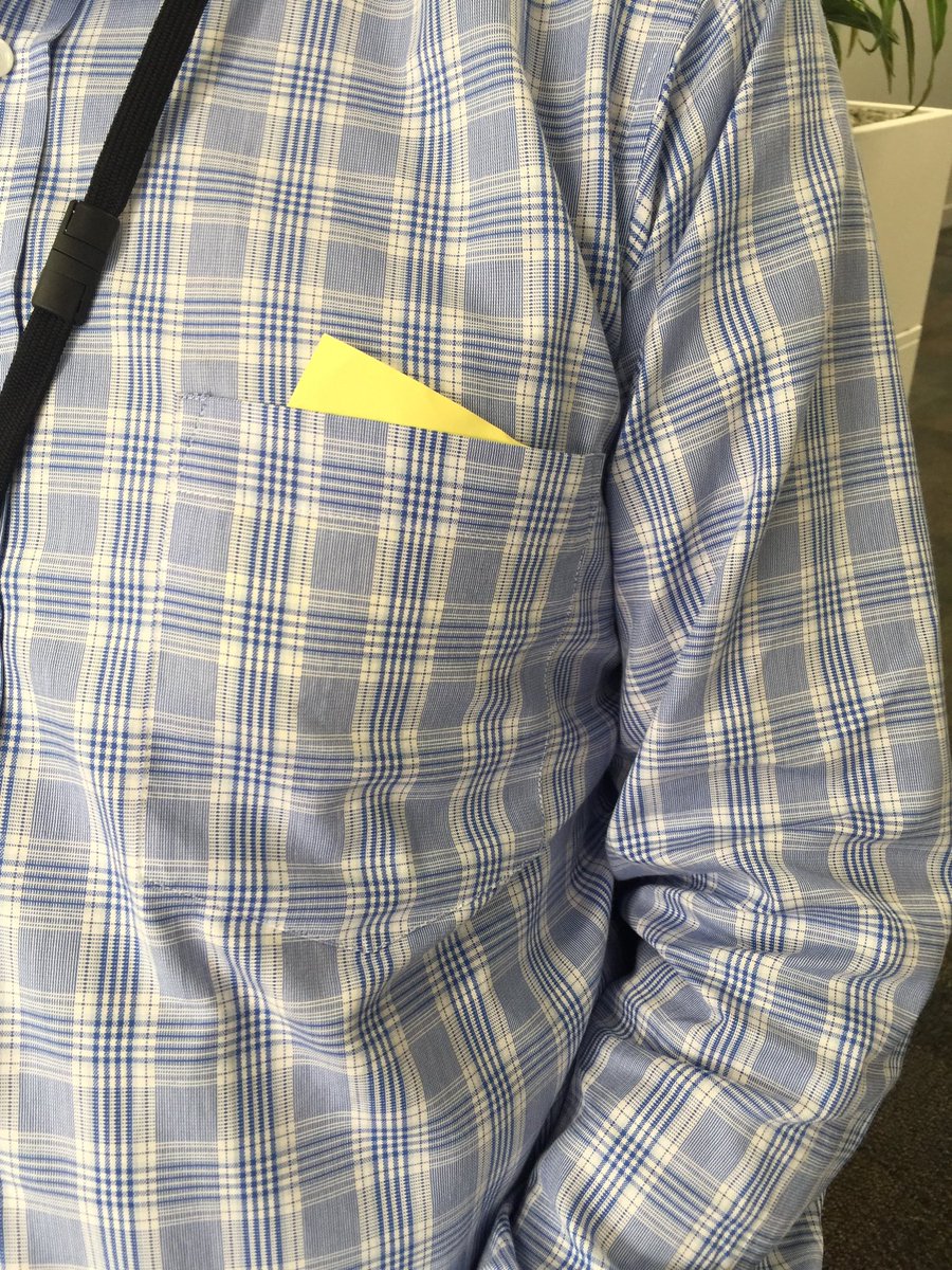 nanonic's tweet photo. IT manager postIT note fashion. https://t.co/UM7OD81qxc