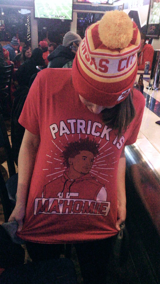 McDermedFox9's tweet photo. I mean my shirt is probably an 11/10 @Chiefs @WestSideStorey @PatrickMahomes5 https://t.co/ZOXLqdB1hc