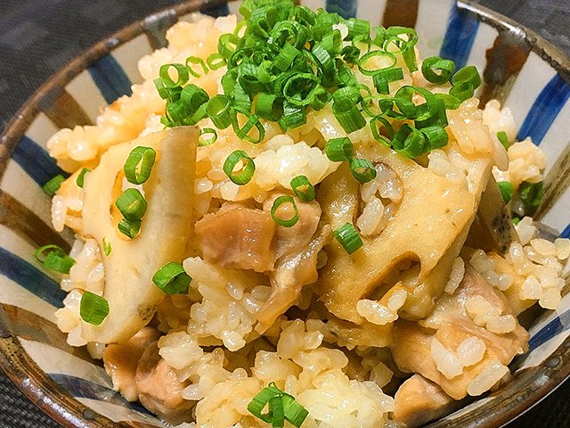 リュウジ 料理のおにいさんバズレシピ Auf Twitter クロノス Chronos10 お招きいただきありがとうございました ご紹介させていただいた 体の温まるレシピはこちら 鶏とレンコンの二目ご飯 T Co 7ogywci3l0 大根おろしと生姜のスープ T Co