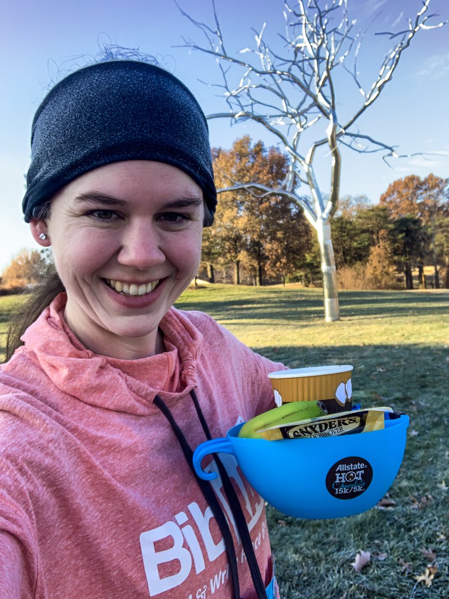 Defrosting in the @Allstate hot chocolate tub at the @hotchocolate15k. What a fun time and so many different opportunities for photo ops. Both my knees were hurting, so it’s probably time to go to the doctor so I can run again.
#bibchat #bibrave #hcstlouisbr #hc15k #bibravepro
