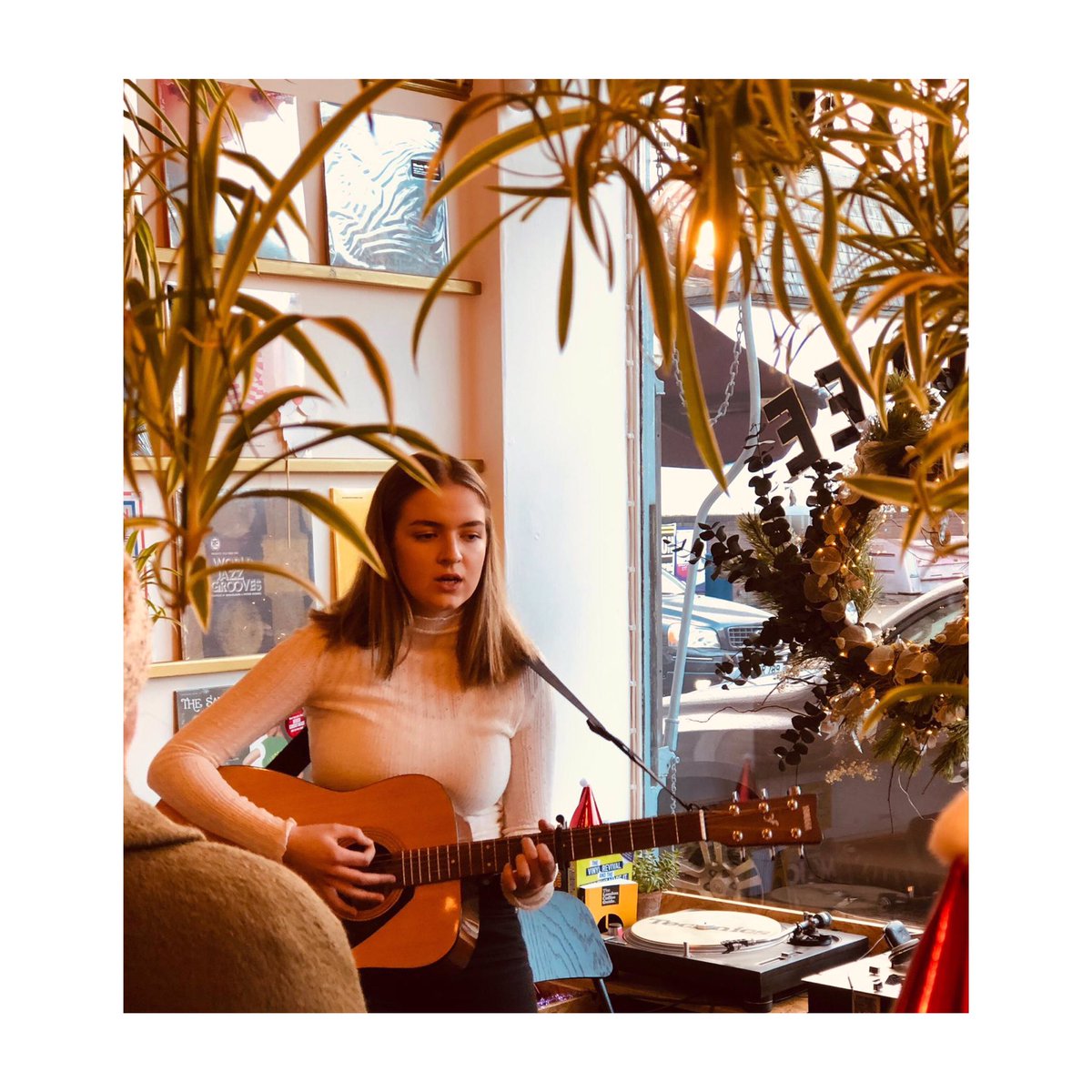 lcrsw14's tweet photo. Big thank you to everyone that helped make the LCR Christmas bash so awesome yesterday! Merry Christmas one and all 🎅🏻🎅🏻🎅🏻 @MicroBeers @Willpurduemusic @unionblak plus Lili Graham &amp; The Children of the Revolution 👊🏼 https://t.co/Pi10GJTF7O