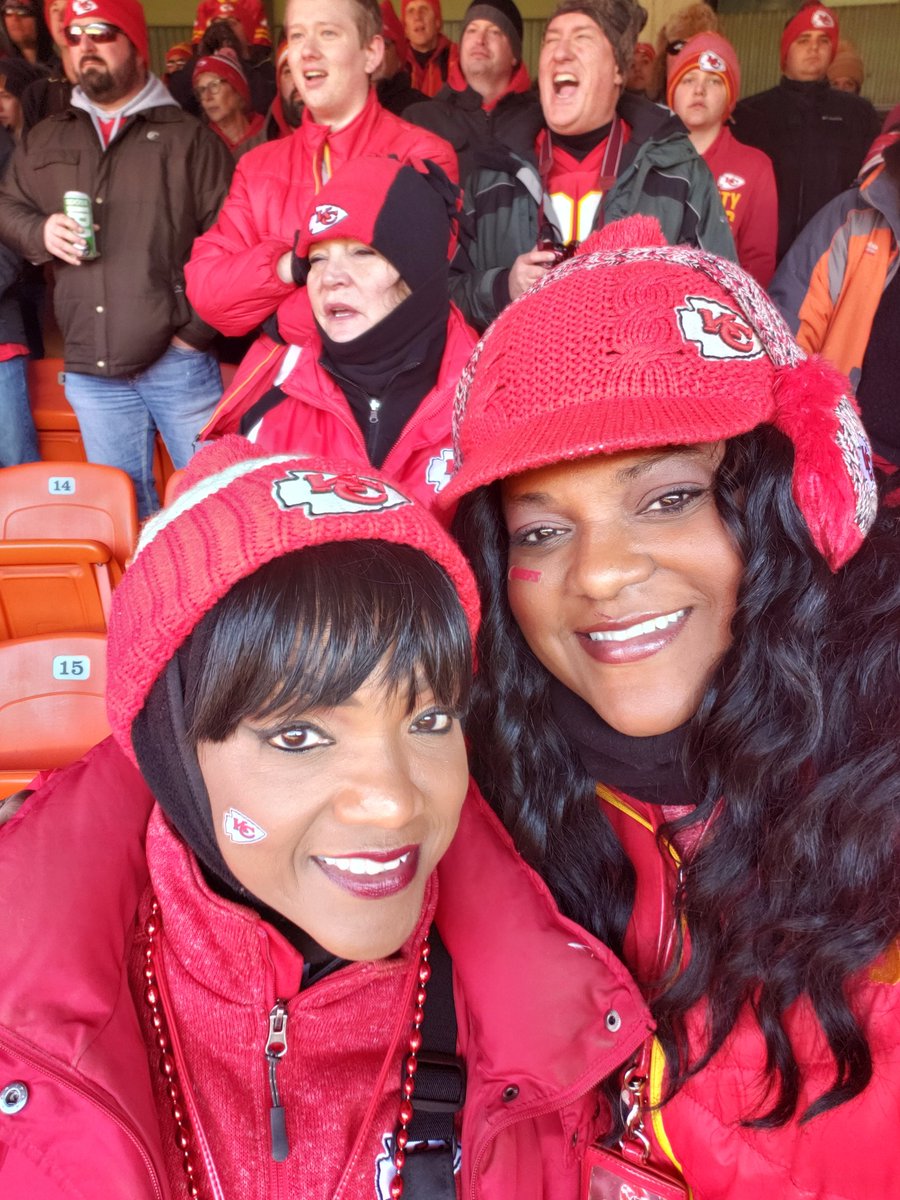 StephBuckner's tweet photo. #ChiefsKingdom https://t.co/GMG8PEib6s