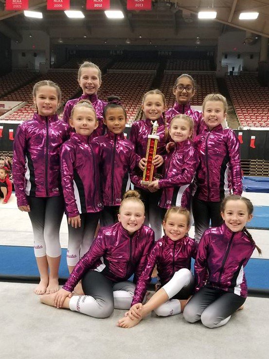 Ozoneleos's tweet image. Flame Gymnastics stands out in style in these gorgeous OZONE warm ups! #ozoneleos   #completethelook