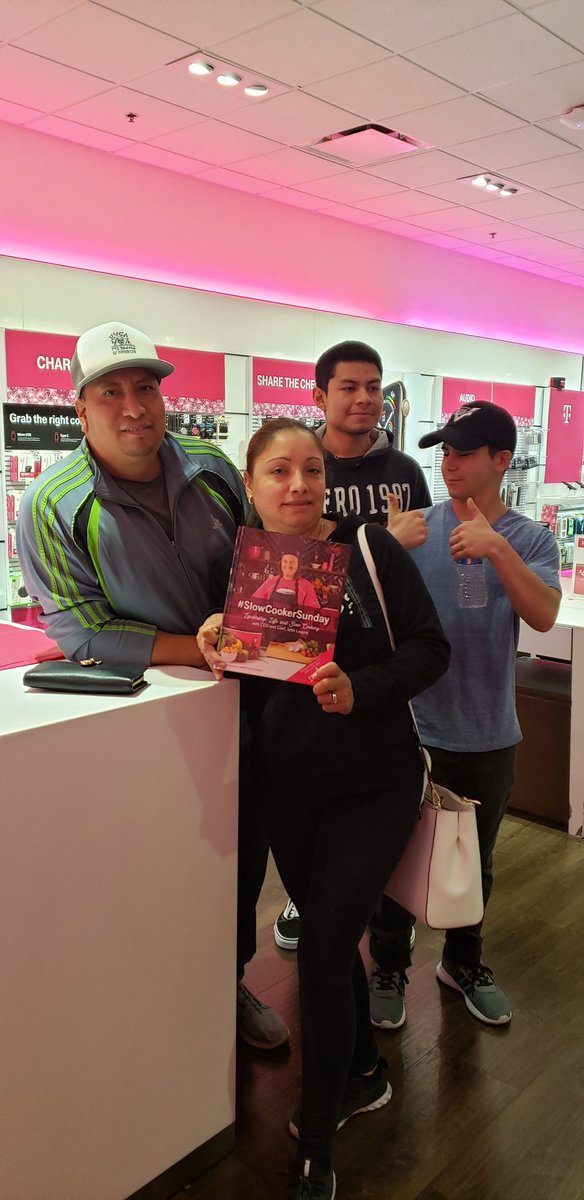 Delinda Davis (@dmagentadavis) on Twitter photo Love our customers!!! Best of both worlds helping others in need with 130 meals donated to <a href="/FeedingAmerica/">Feeding America</a> and getting incredible recipes with insights from the best CEO!! <a href="/JohnLegere/">John Legere</a> <a href="/TMobile/">T-Mobile</a> #bemagenta #feedingamerica <a href="/JonFreier/">Jon Freier</a> <a href="/SamSindha/">Sam Sindha</a> @SWjoeperez <a href="/ScottChassereau/">Scott Chassereau</a> Love our customers!!! Best of both worlds helping others in need with 130 meals donated to <a href="/FeedingAmerica/">Feeding America</a> and getting incredible recipes with insights from the best CEO!! <a href="/JohnLegere/">John Legere</a> <a href="/TMobile/">T-Mobile</a> #bemagenta #feedingamerica <a href="/JonFreier/">Jon Freier</a> <a href="/SamSindha/">Sam Sindha</a> @SWjoeperez <a href="/ScottChassereau/">Scott Chassereau</a>