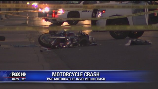 PD: Two motorcyclists injured following crash in Phoenix. bit.ly/2QGwEZW https://t.co/2ZrC6T1flY