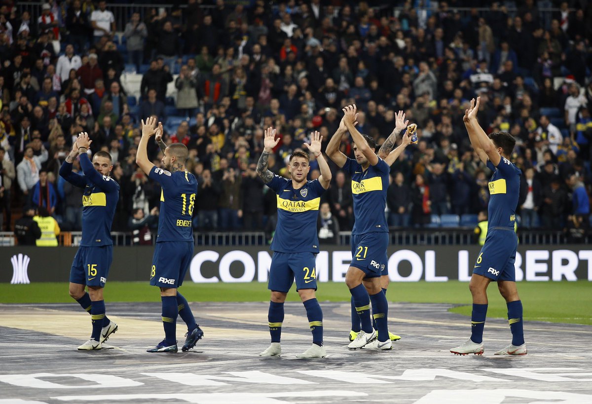 BocaJrsOficial's tweet photo. ¡Final del primer tiempo en Madrid! Con gol del @PipaBenedetto a los 43 minutos, #Boca supera a River por 1 a 0 en el Estadio Bernabéu. https://t.co/BErWpUOQ9S