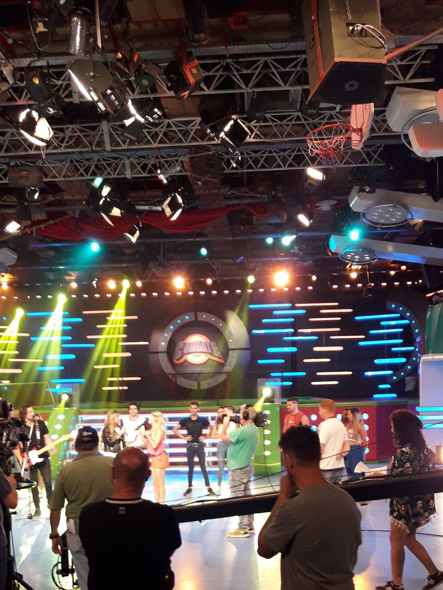 arielhok's tweet photo. Tremendo programa de @combatearg por @canal9oficial 🎉 #combate #combatearg 🎉 https://t.co/0sDhLXtdXe