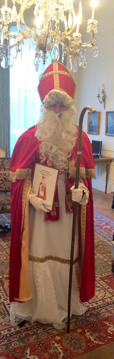 AustrianClubLon's tweet photo. Der #Nikolaus hat uns besucht! #Es wird schon glei dumpa #Stille Nacht https://t.co/UBYZPvc1Sa