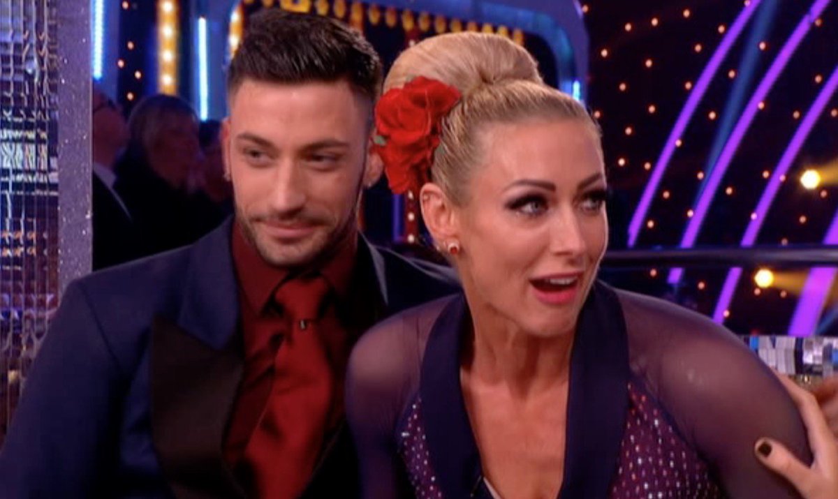 Mirror Tv On Twitter Strictly S Faye Tozer Suffers Awkward