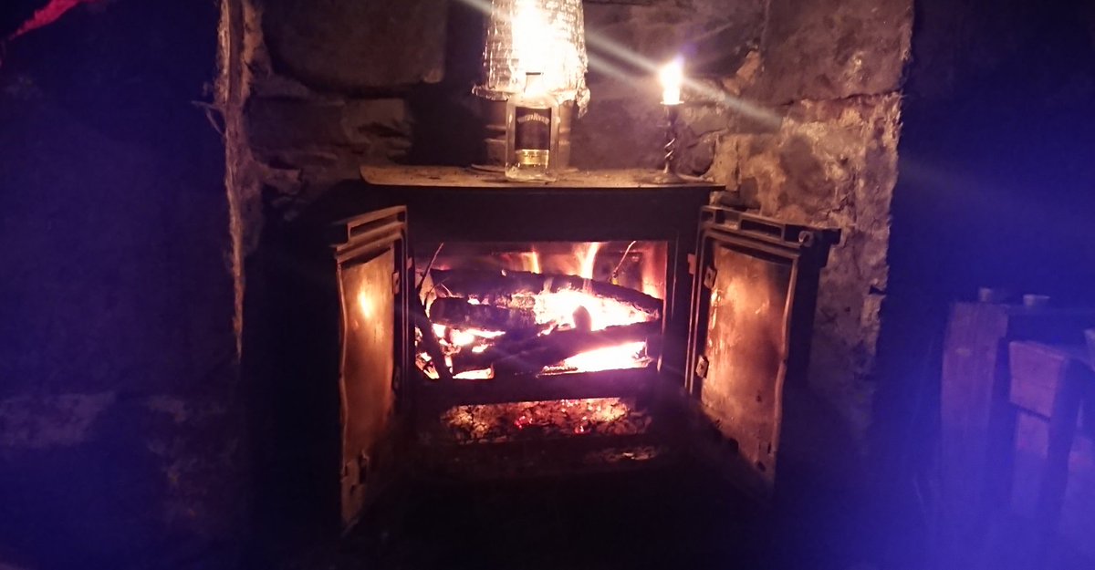 First stay in a bothy! 😊 Worth every step of the long hike in and hopefully the first of many. Thanks to the Mountain Bothy Association for maintaining these beautiful places. I'll be back! #Scotland #hillwalking 🏞️🏃‍♀️🥃