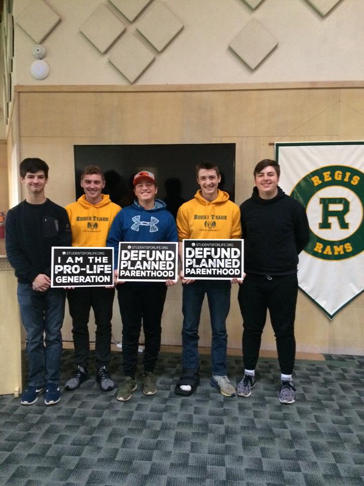 StudentsforLife's tweet image. Regis High School in Oregon is ready to see Planned Parenthood defunded!
