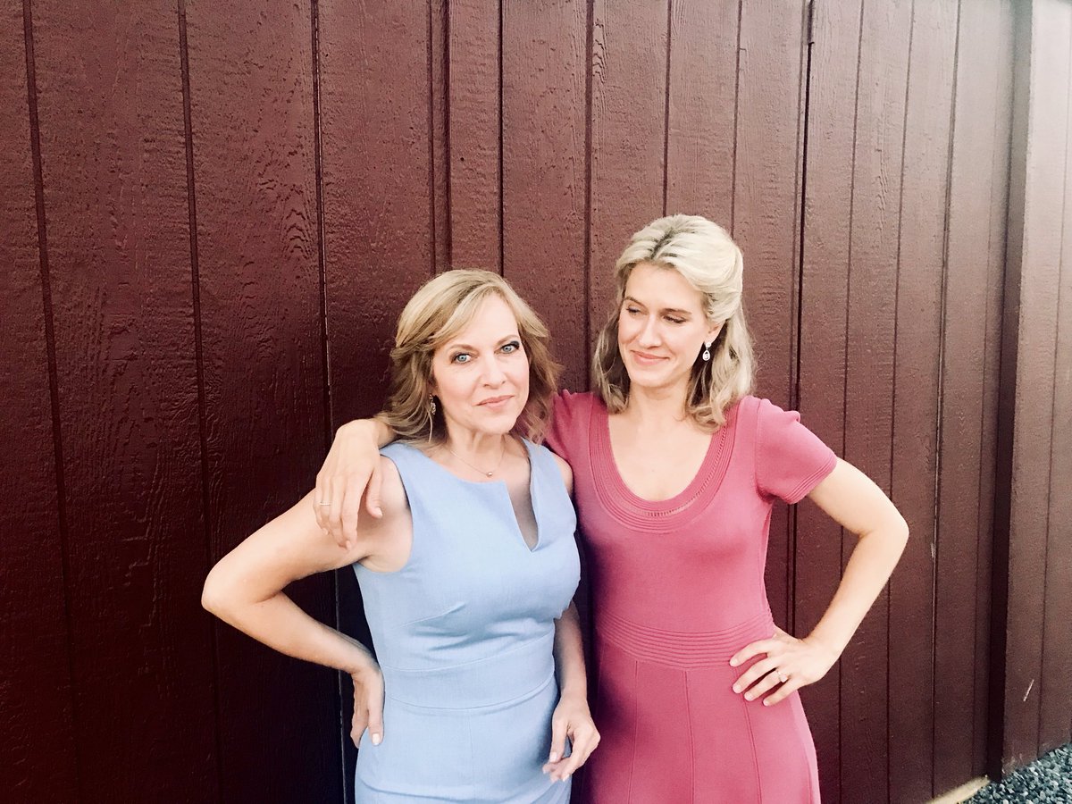 alisonwandzura's tweet photo. From on set to holiday parties, it can be challenging to get a proper photo with @LiniEvans because she makes me laugh too much. @RealPDeLuise, we missed having you there to share in the mischief. #FallingForYou @hallmarkchannel #Two4TheMoney https://t.co/mjFLzuvrwE