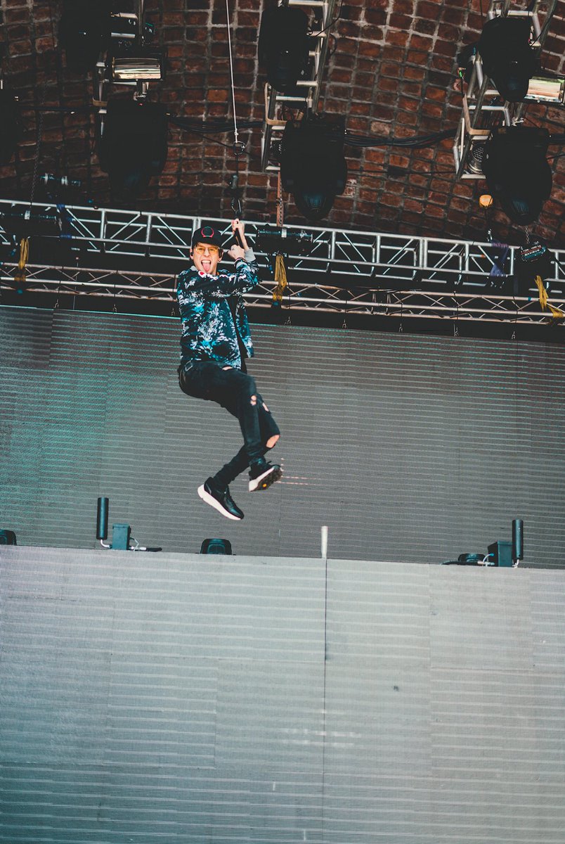 christophervele's tweet photo. Esta noche nos vemos en el Movistar Arena ♥️🇨🇱♥️ 😝😝😝😝😝😝😝😝😝😝😝😝😝😝😝😝😝😝😝😝😝 https://t.co/DHAwPN5RYt