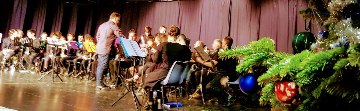LpoA_Fournier32's tweet photo. Ce samedi soir, Concert à la salle Beaudran de #Mirande. Au programme, un duo occitan berbère, Hilhas Deu Vent, le Petit chœur de Chantegrives et la Philharmonie de Mirande. Au bénéfice du #FSE. #JusteHumains #ParcoursCitoyen https://t.co/S36FeayUfM