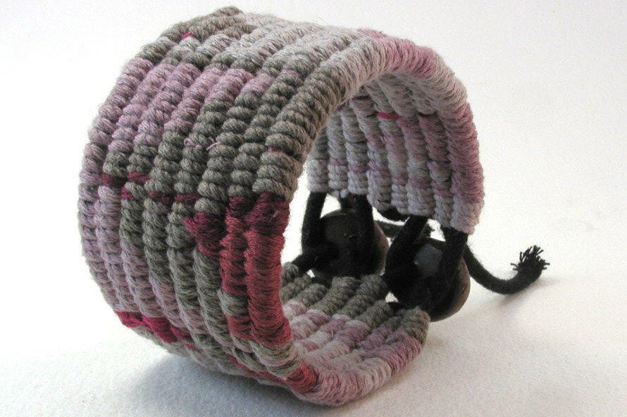 WhatKnotShop's tweet image. Warm color cool design #cuffbracelet #tapestryweave #WhatKnotShop #handmade #giftshipping etsy.me/2E9xCao