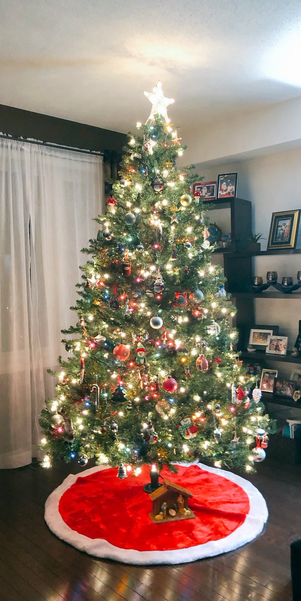 KingaS82's tweet image. This year it’s #FiestaVibes 🎄🎄 #colouredlights #tistheseason ✨✨