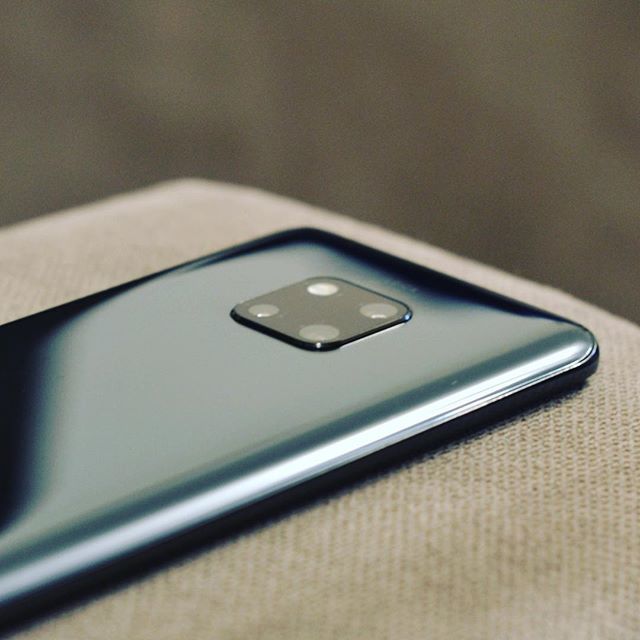 in2mobilegr's tweet image. Τρεις κάμερες, και μάλιστα πολύ καλές... #mate20pro #ahigherintelligence #leica #huawei #huaweihellas ift.tt/2QohOI8