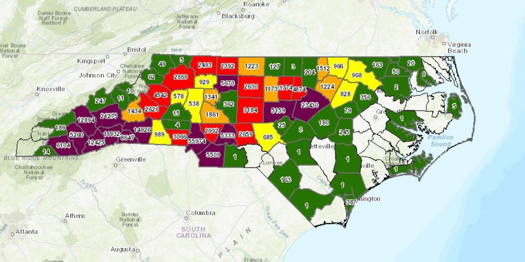 WCCBCharlotte's tweet photo. #UPDATE: More than 200,000 people without power in North Carolina due to winter weather. DETAILS: https://t.co/lFVoGwCvoH #cltnews #cltwx #ncnew #ncwx #weather #wx #snow #ice #sleet #rain #diego #WCCB #northcarolina https://t.co/kww9LzKf3t