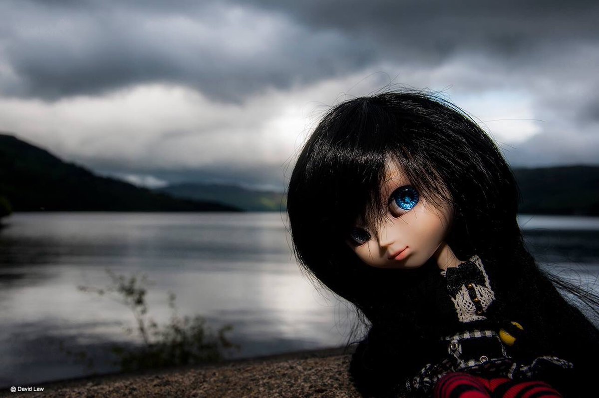 davidlaw55's tweet photo. Princess of Loch - Scotland #doll #dolls #pullip #pullipstagram #pullipstyle #groovepullip #davidlawphoto #scotland #japan https://t.co/BJ8ugEunnL