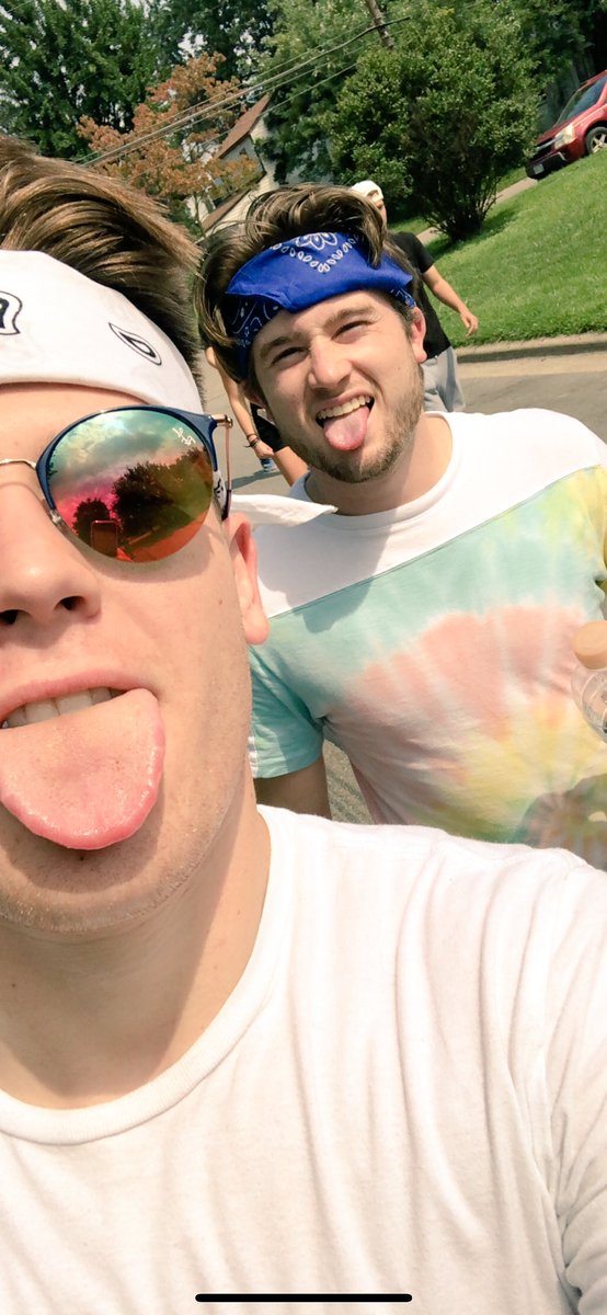 TyeBryson's tweet photo. Happy birthday @g_jordan129. You’re an absolute unit, live it up brudda ✊ https://t.co/Ua4UX3wMS8