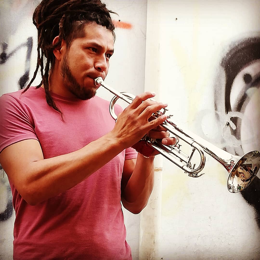 El buen Rufis Cremistunfle en la trompeta!! 🎺