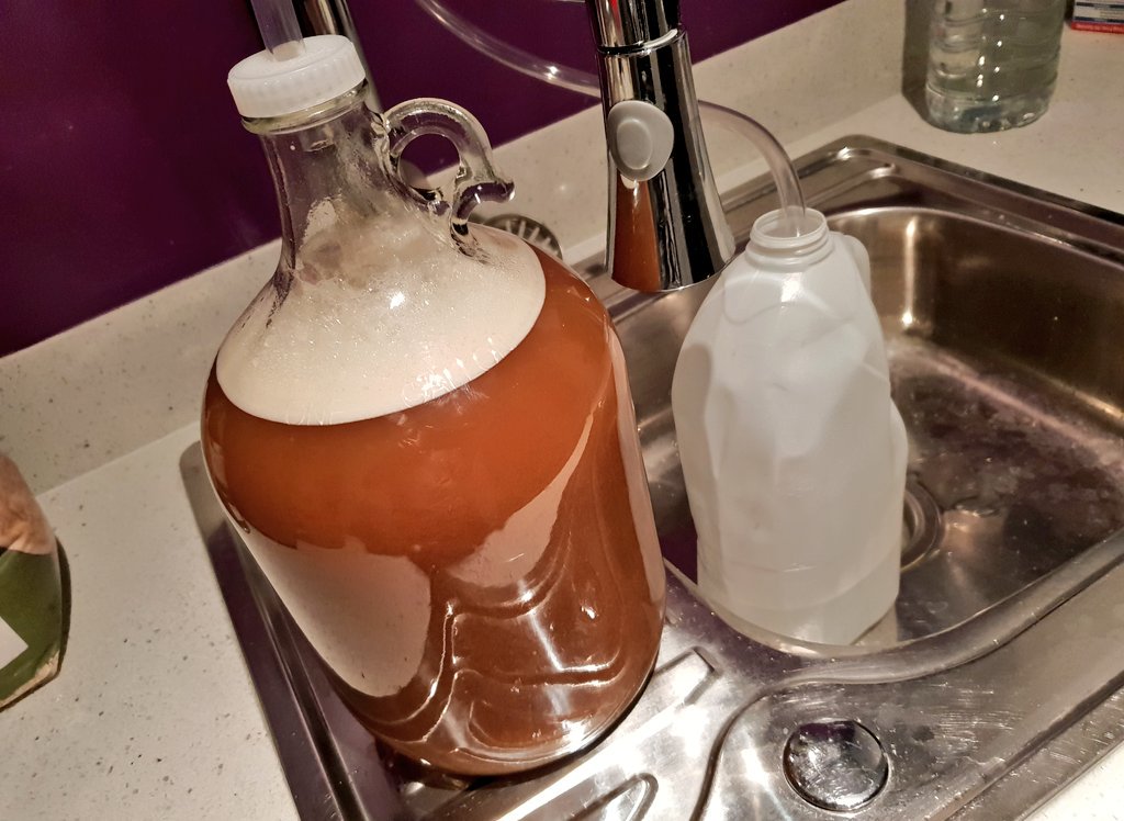 chrissandys's tweet photo. Now, WAKE UP YEAST! Five hours later, it's done... until the next stage, that is.
#homebrew #beer #brewing #ipyay #ipa https://t.co/7dZPN7l5Eu
