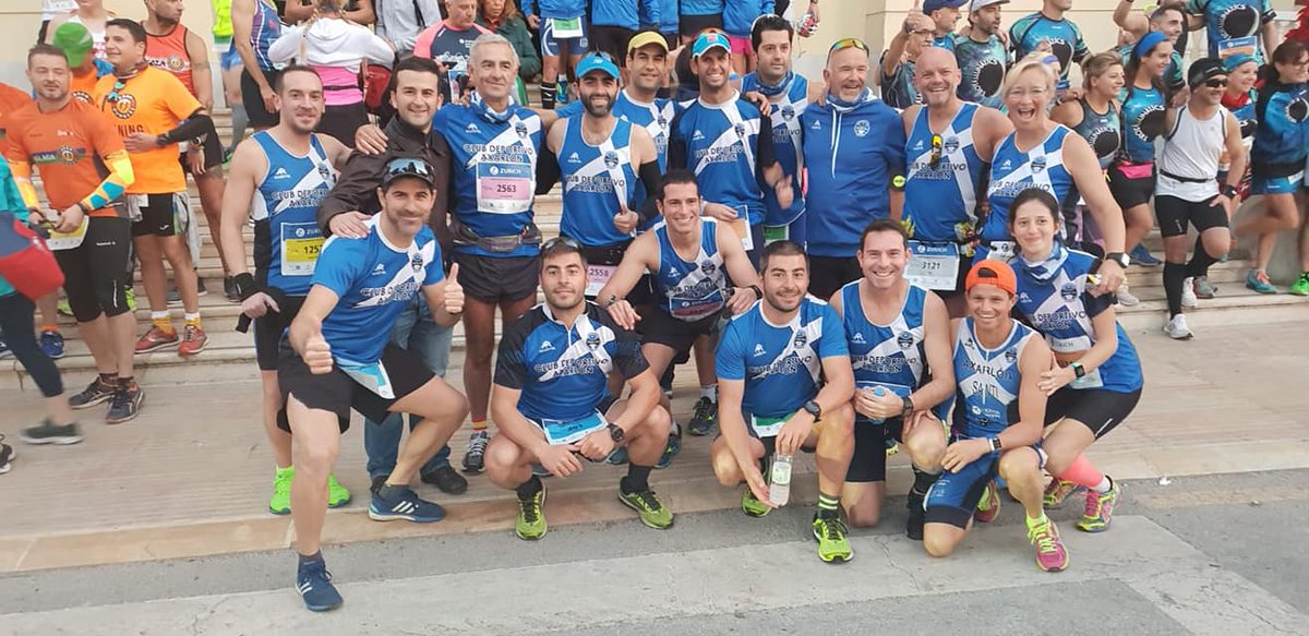 cdaxarlon's tweet photo. ¡ESPECTACULAR!
Así se puede resumir lo que hemos vivido esta mañana en Málaga, con una gran marea azul llenando las calles. Marcas personales, sufrimiento y disfrute.
Sólo podemos dar las GRACIAS a todos los Axarlones que han corrido y los que estaban y animando.
¡Enhorabuena! https://t.co/muqkRsLzJk