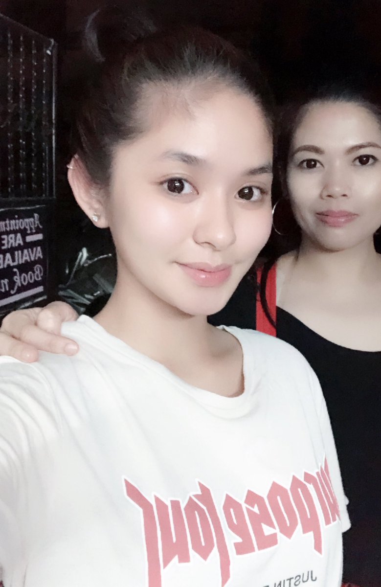 PurpleHeart1026's tweet photo. Maraming salamat @iamAndalioLoisa @iamr2alonte sobrang pagod sa mga ganap kahapon pero sulit na sulit makita ko lang kayo sobrang bait nyo alam ko bc kau khpon pero mahal nio tlaga kaming mga fans nyo may time tlga kayo para smin.mahal ko kayo!God bless!

#MBMayWardLoiNie https://t.co/UVUn3OKace